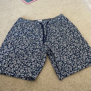 Navy and white pattern